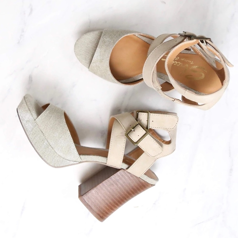 SBICCA Vintage Collection Chunky Platform Heels